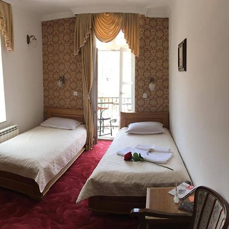Hotel Latinski Most ซาราเยโว ภายนอก รูปภาพ