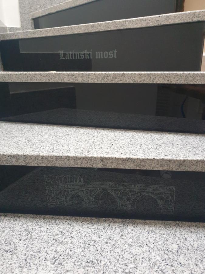 Hotel Latinski Most ซาราเยโว ภายนอก รูปภาพ