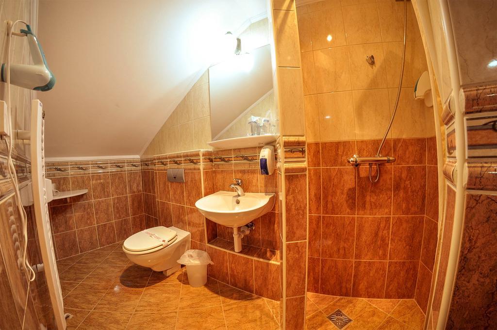 Hotel Latinski Most ซาราเยโว ภายนอก รูปภาพ