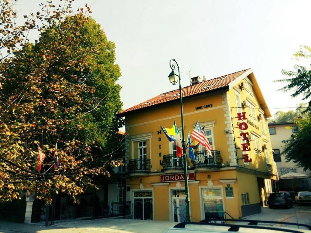 Hotel Latinski Most ซาราเยโว ภายนอก รูปภาพ
