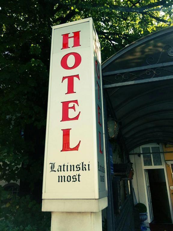 Hotel Latinski Most ซาราเยโว ภายนอก รูปภาพ