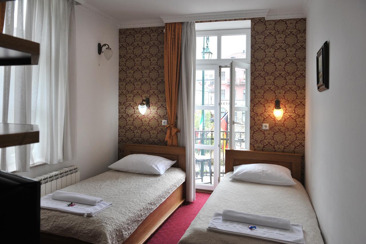 Hotel Latinski Most ซาราเยโว ภายนอก รูปภาพ