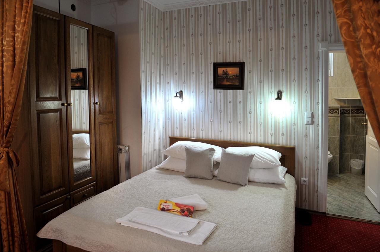Hotel Latinski Most ซาราเยโว ภายนอก รูปภาพ