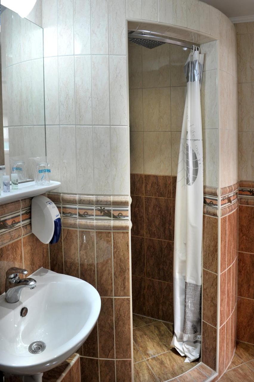 Hotel Latinski Most ซาราเยโว ภายนอก รูปภาพ