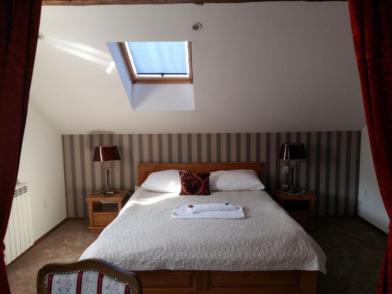 Hotel Latinski Most ซาราเยโว ภายนอก รูปภาพ