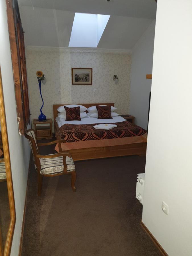 Hotel Latinski Most ซาราเยโว ภายนอก รูปภาพ